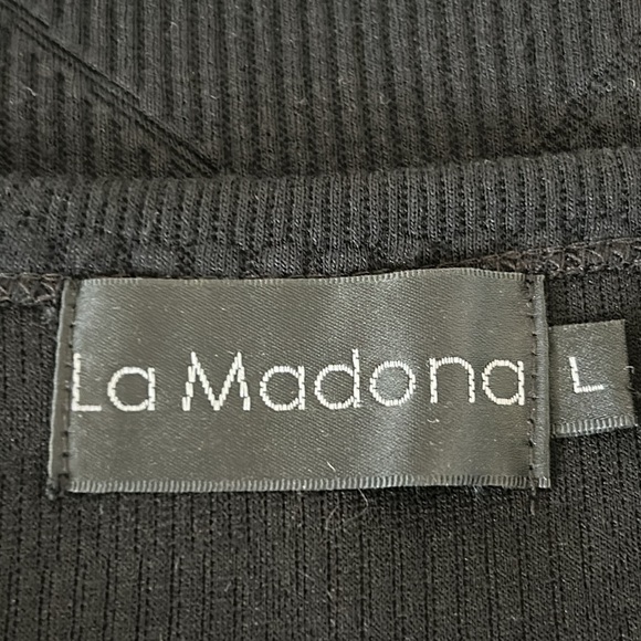 La Madona size L, Black with rustic orange, 3/4 sleeved, ribbed sweatshirt - Picture 6 of 10